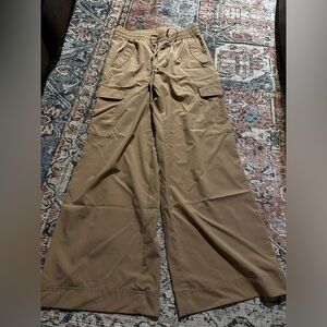 Old Navy Activewear cargo pants